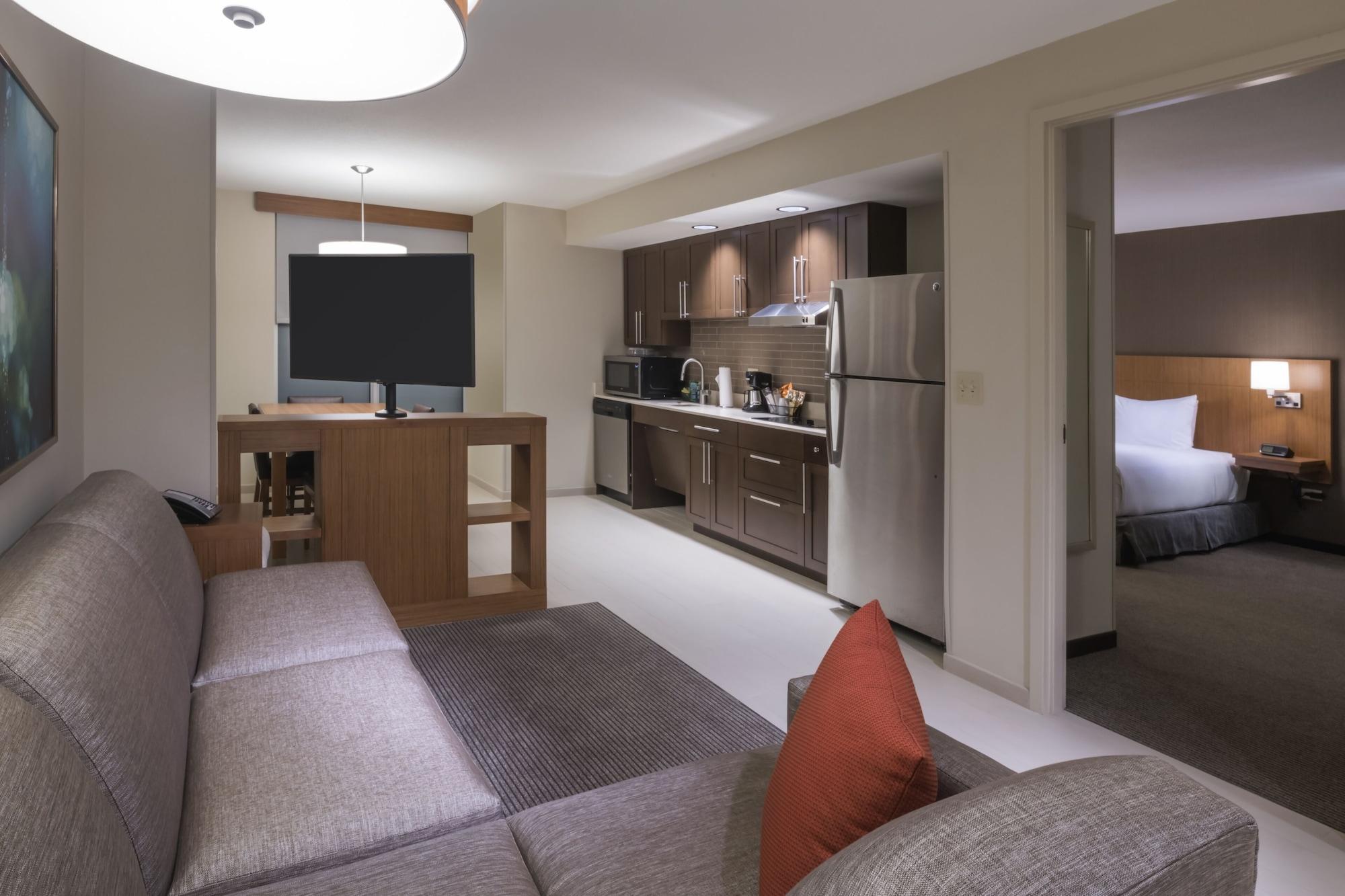 Hyatt Place Marlborough/Apex Center Екстериор снимка
