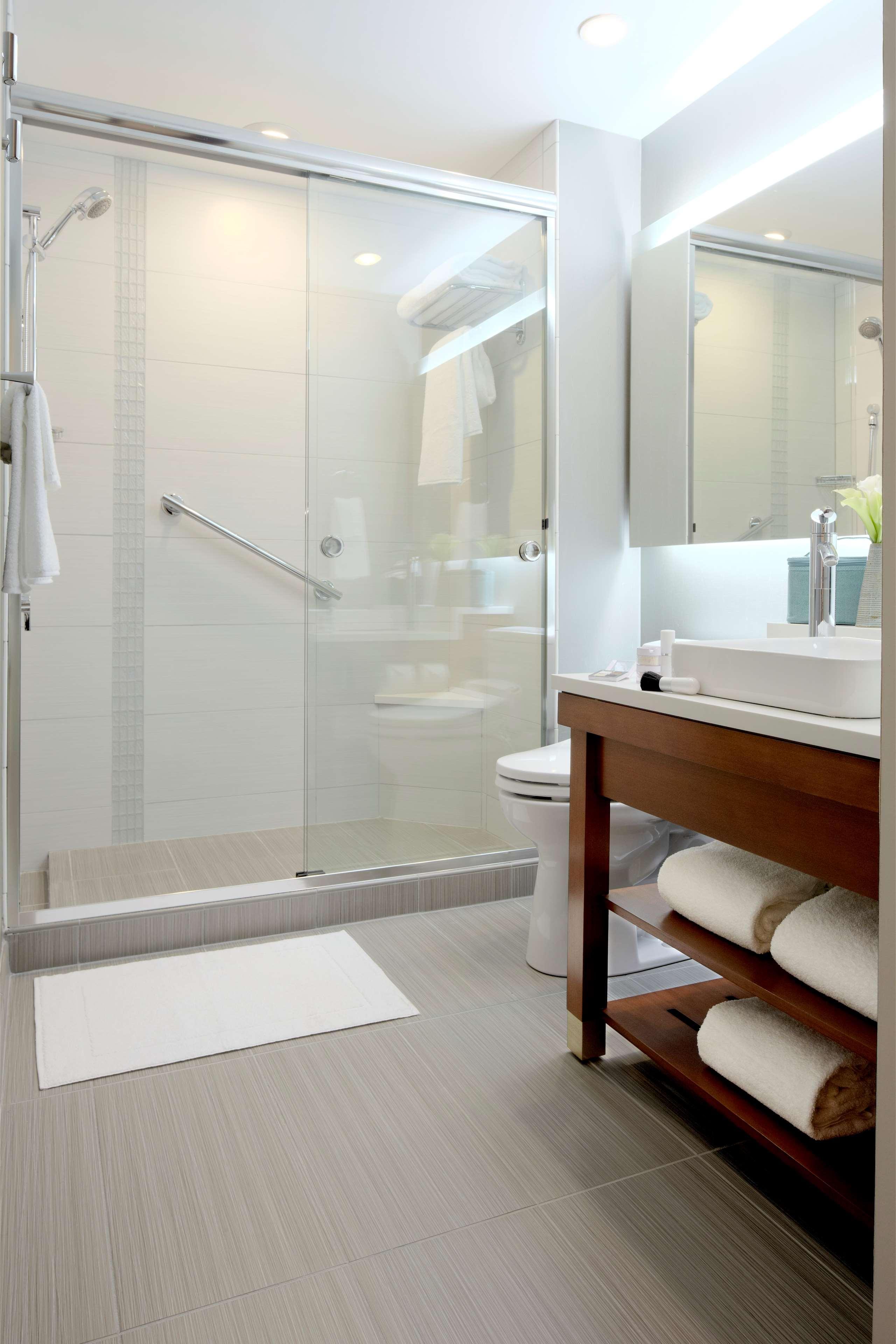 Hyatt Place Marlborough/Apex Center Екстериор снимка