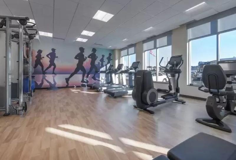 Hyatt Place Marlborough/Apex Center Екстериор снимка